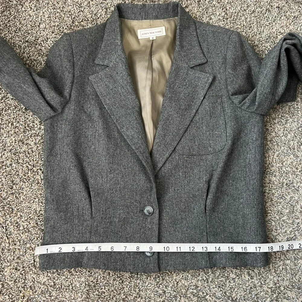 Jones New York Vintage‎ Chic Aline Skirt and Jacket Gray